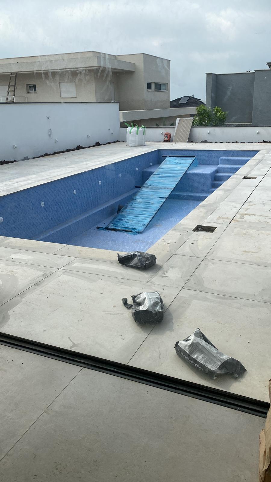 ריצוף בריכה וריצוף חוץ, הרצליה